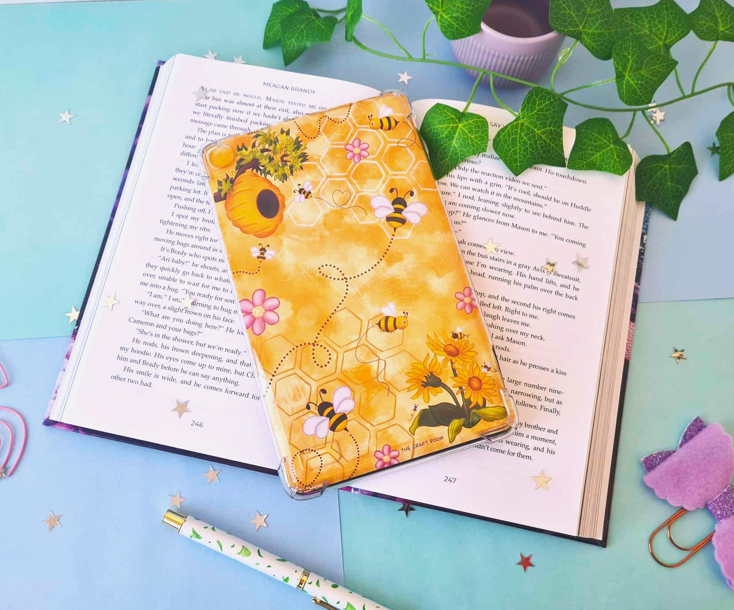 Bee Kindle Insert