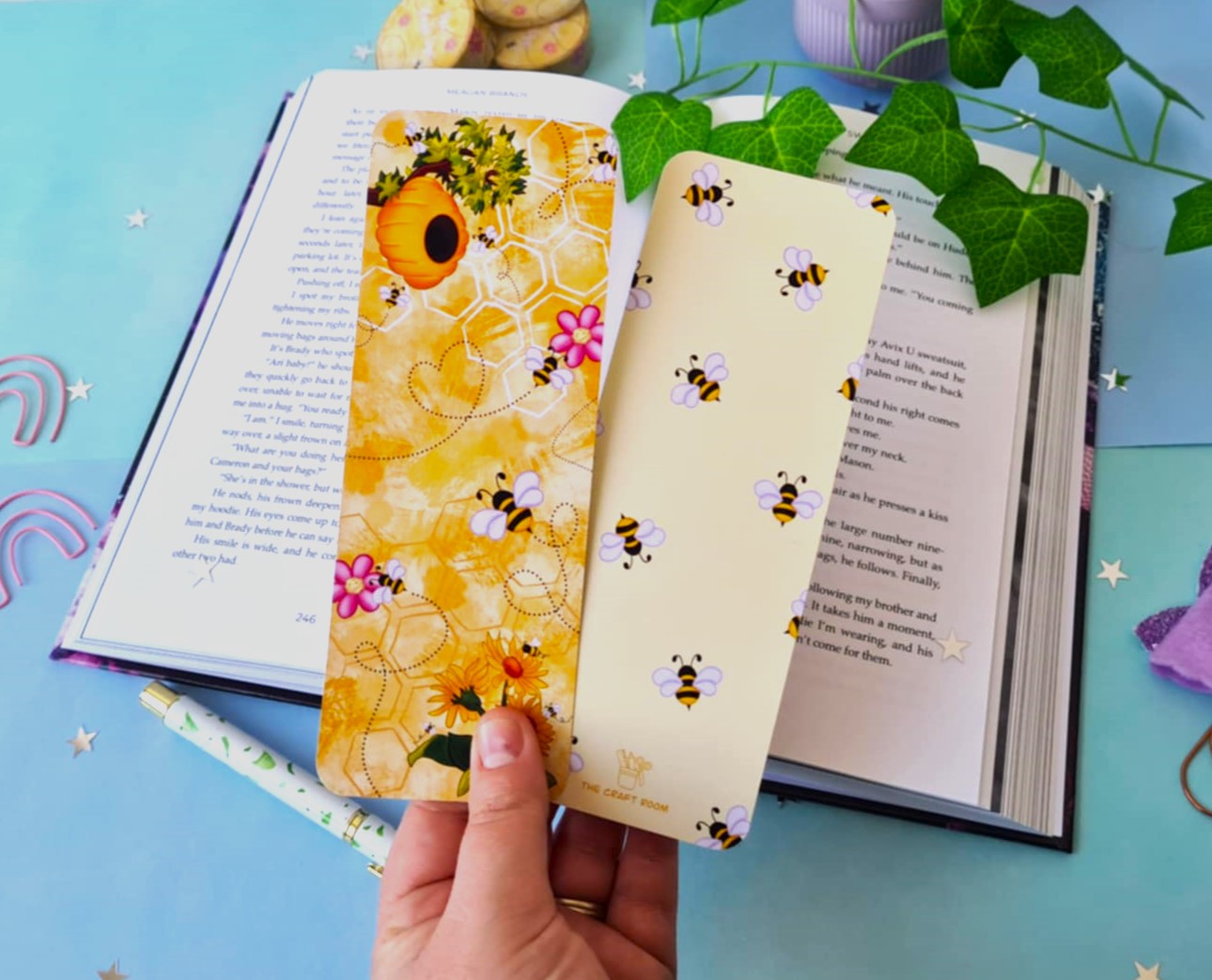 Bee Bookmark