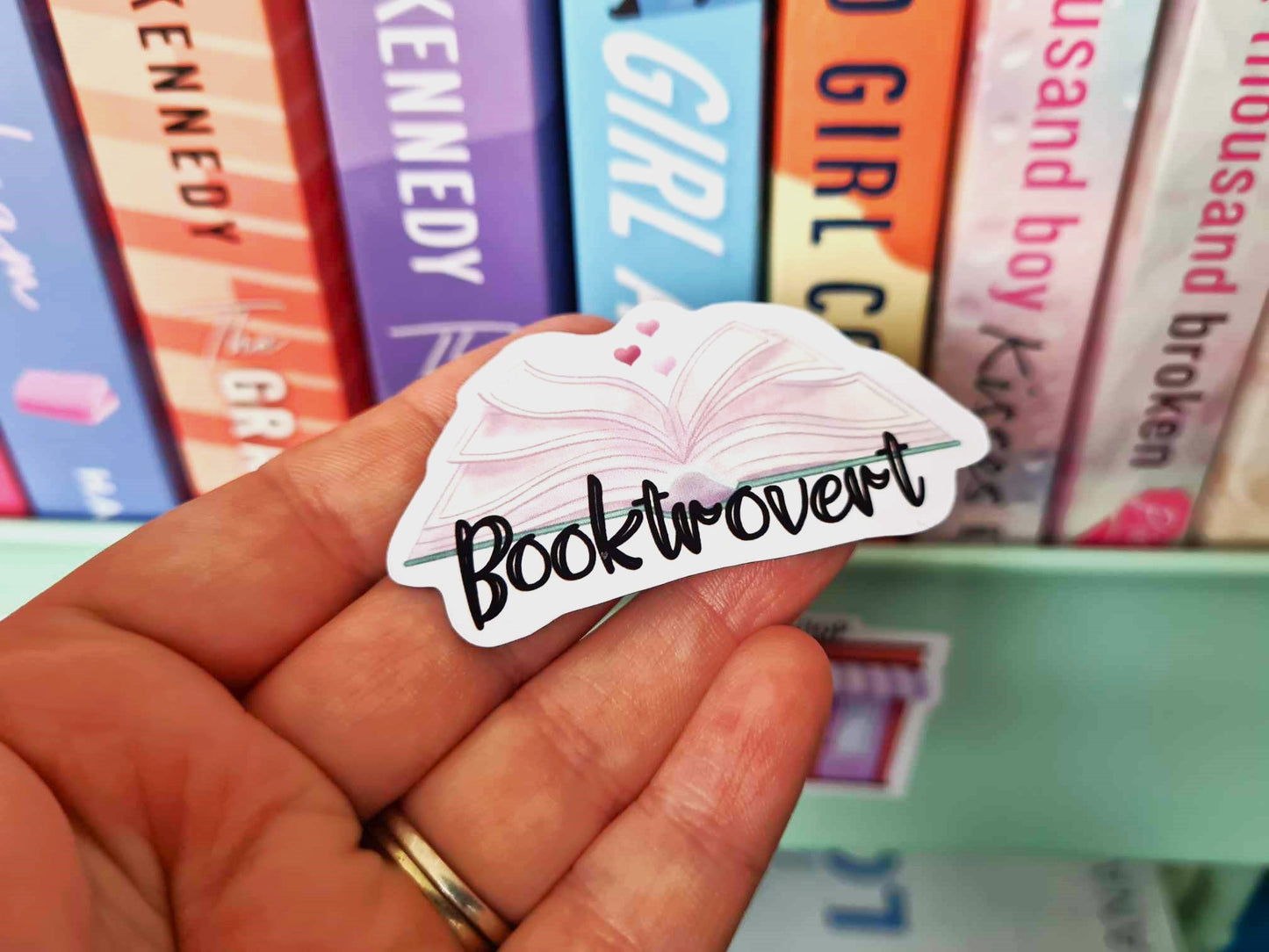 Booktrovert Magnet