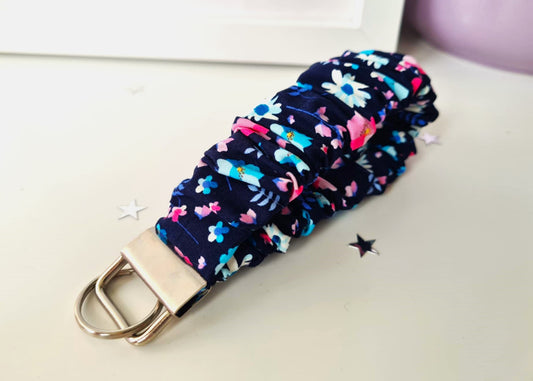 Ditsy Flower Scrunchie Wristlet
