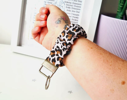 Light Leopard Print Scrunchie Wristlet