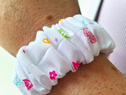 White Ditsy Floral Scrunchie Wristlet
